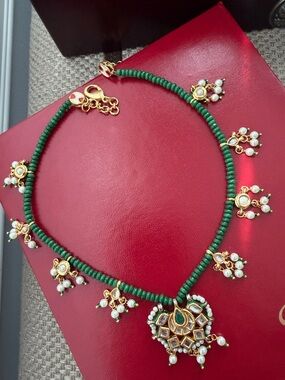 Traditional Green Beaded Gold-Tone Pendant Necklace with Pearls